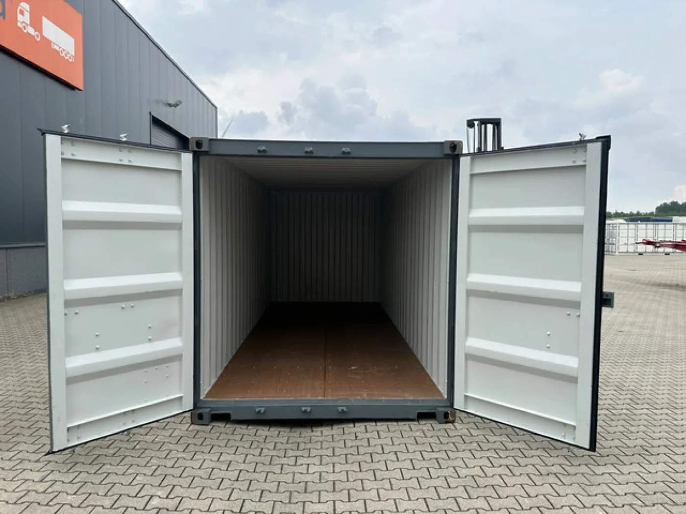 NEW (ONE-WAY) 20FT ISO DV 8’6″ STANDARD container, 6x available - 7