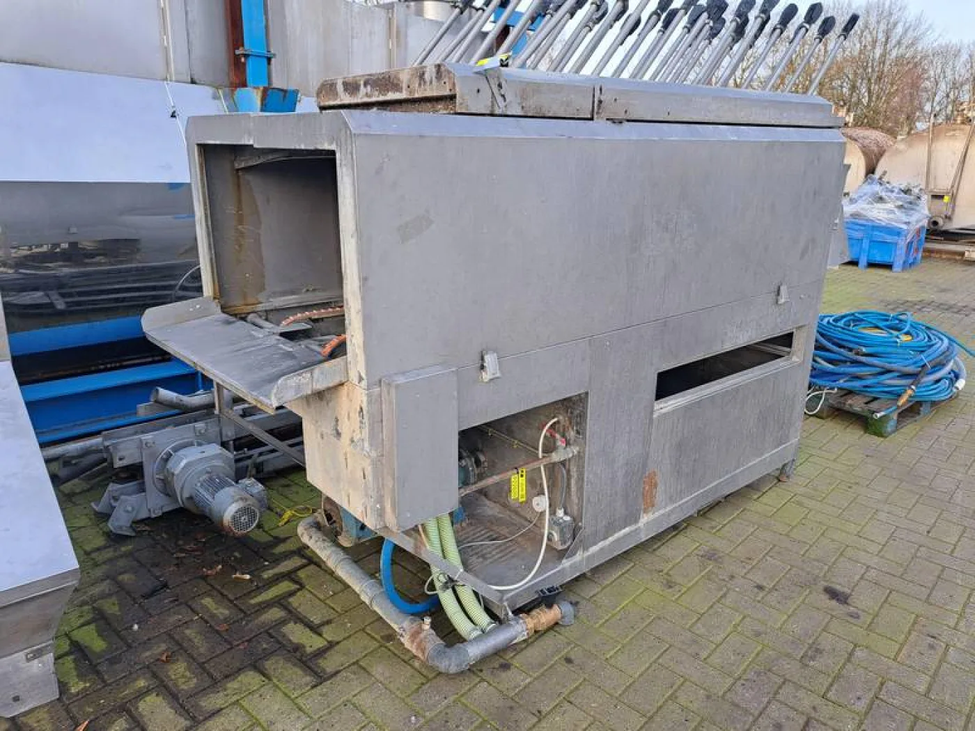 Crate washer - 2