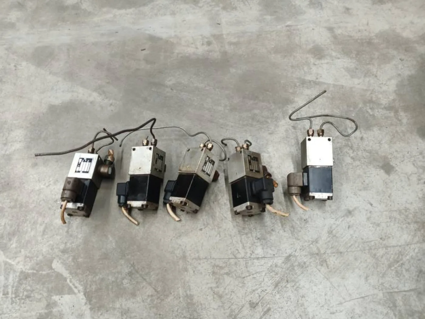 Automatic lubrication unit - 6