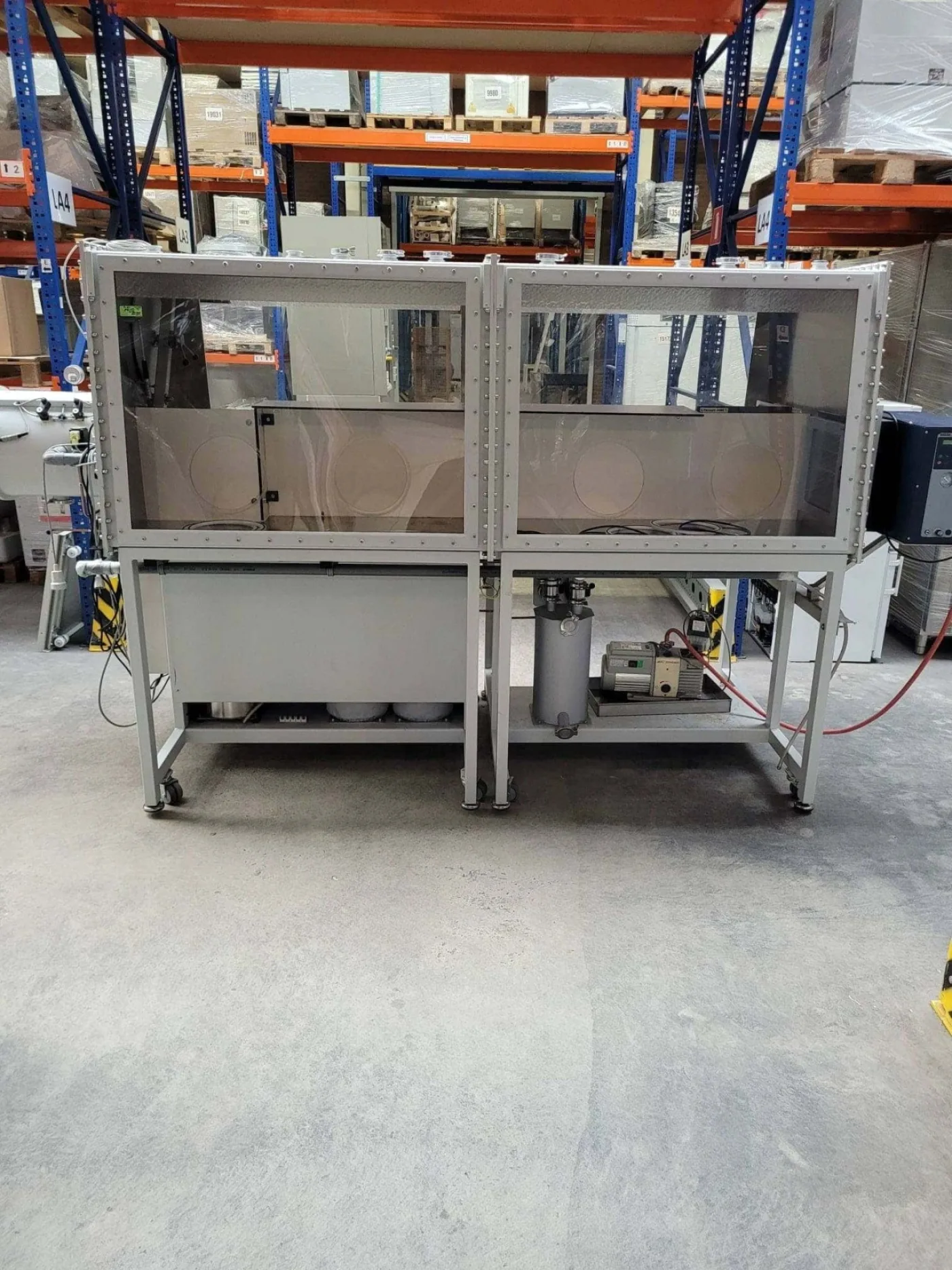 MBraun MB 150B-G-II Glovebox - 1