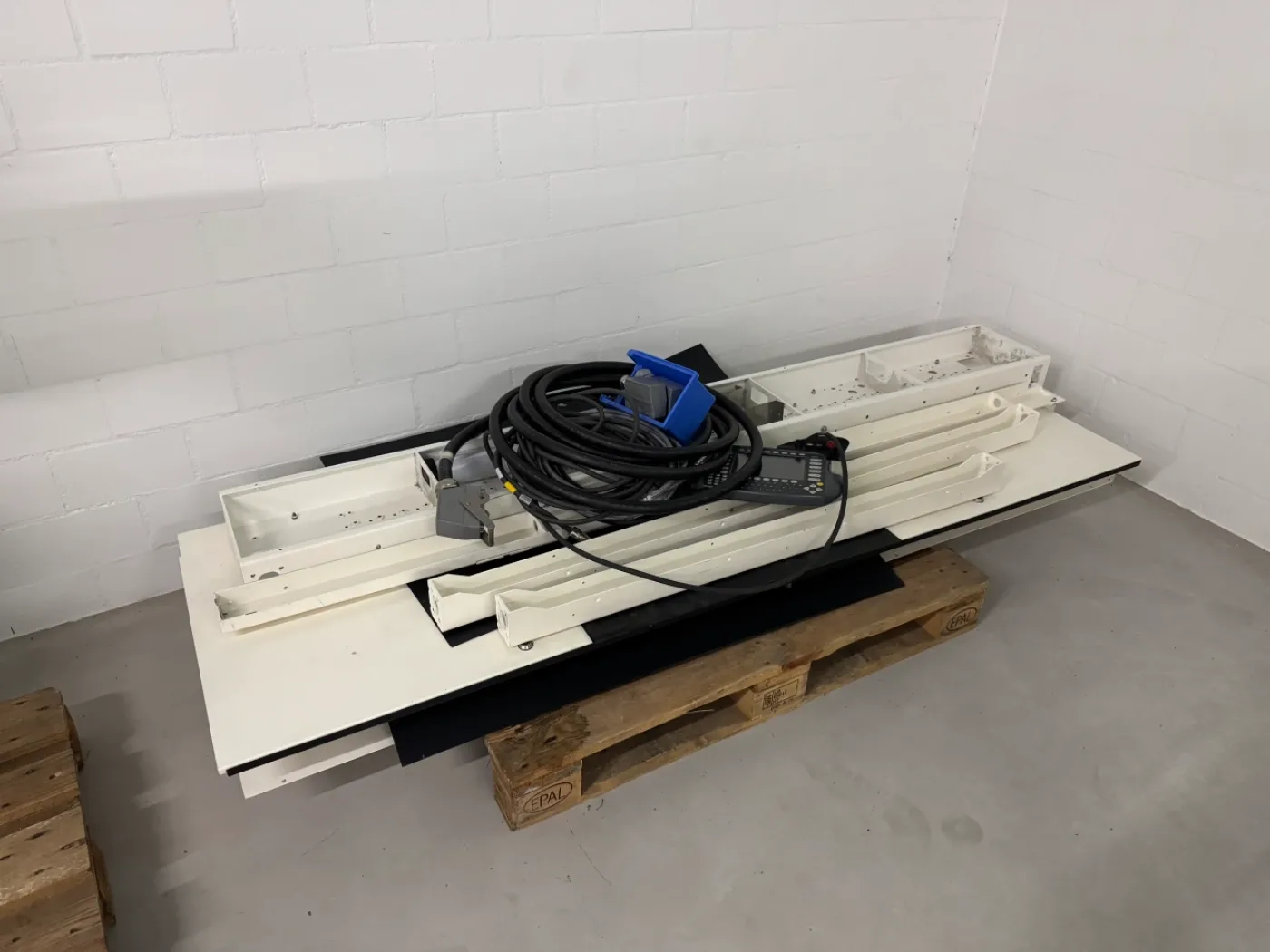 023568 - KUKA KR 16 - 5