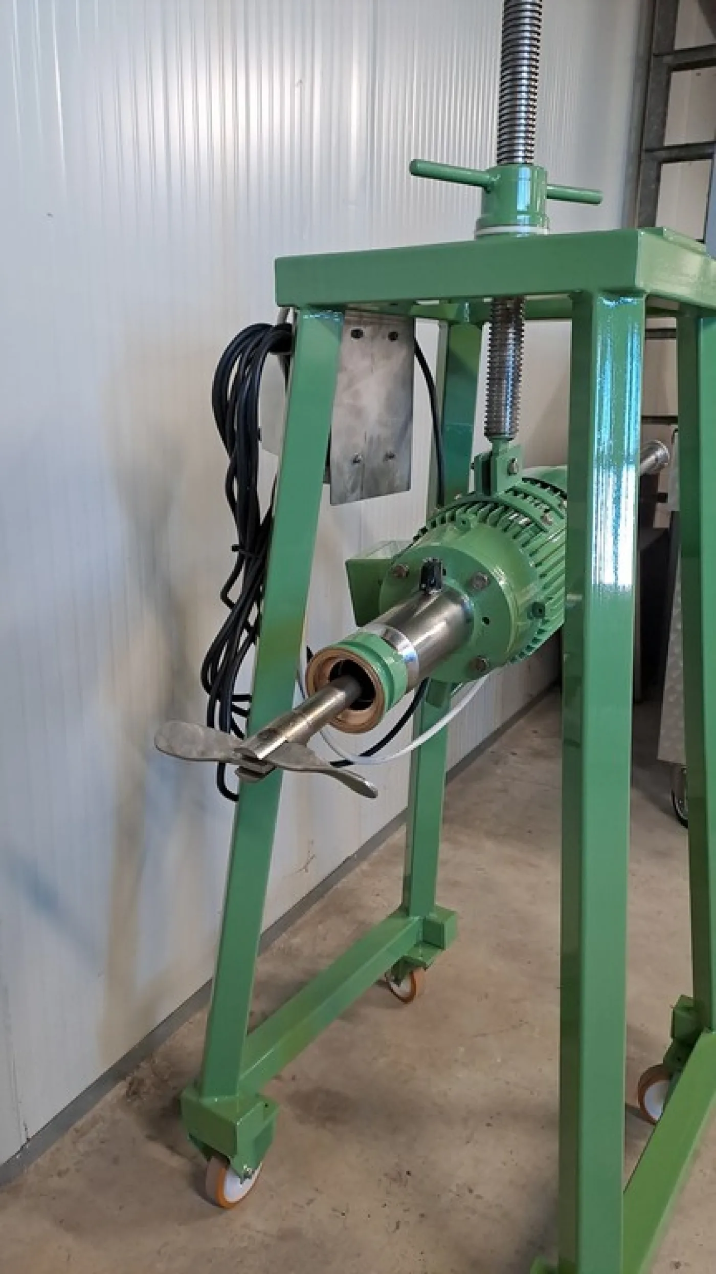 MIXER WITH EXTRACTABLE SHAFT, FIRM GUTH, MOD. RA 300, THREE-PHASE ENGINE, SECOND-HAND EQUIPMENT - 4