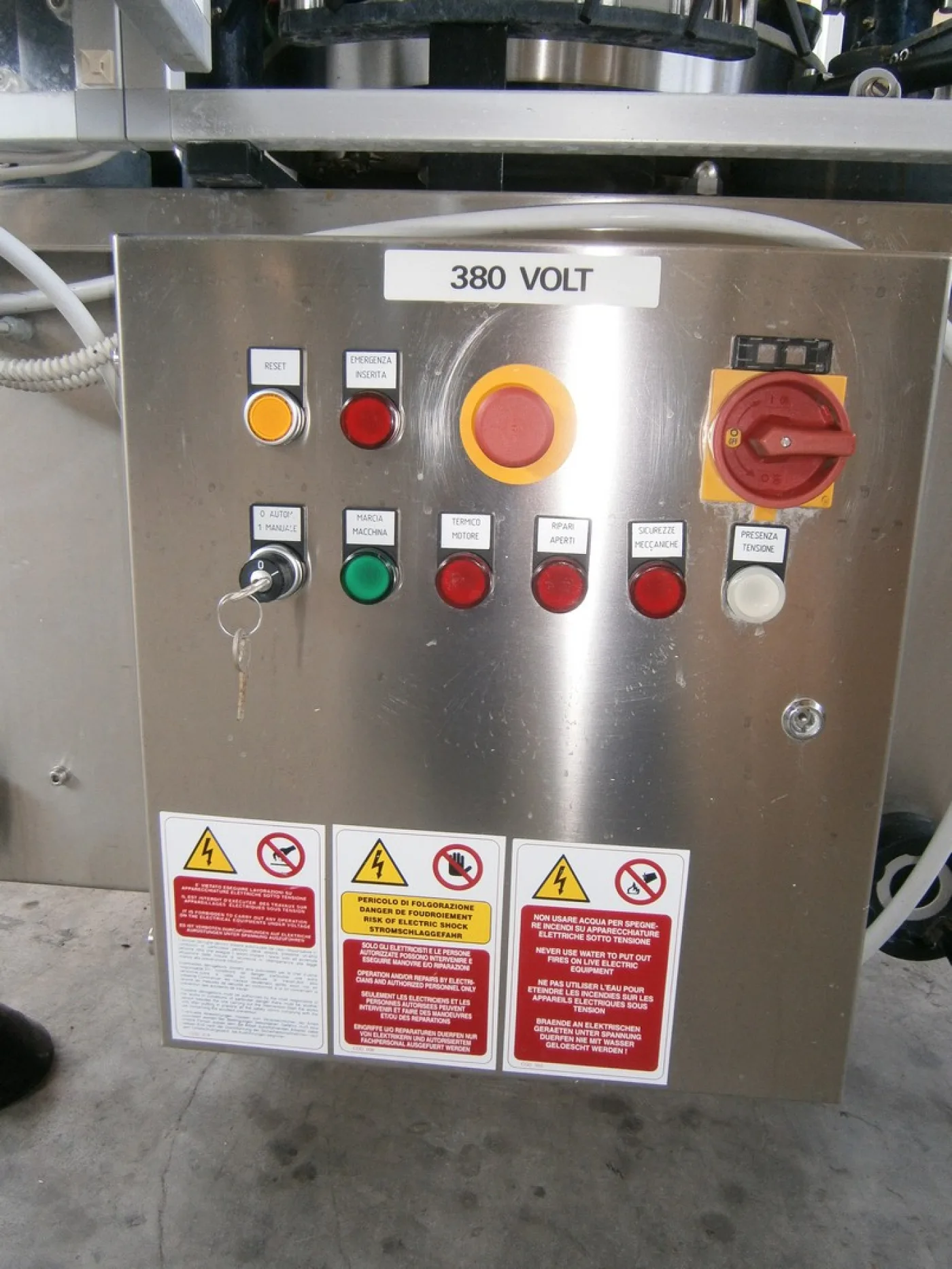 LABELLING GLUE MACHINE CAVAGNINO E GATTI MODEL CG84 FR2/6 SECOND-HAND MACHINE - 2
