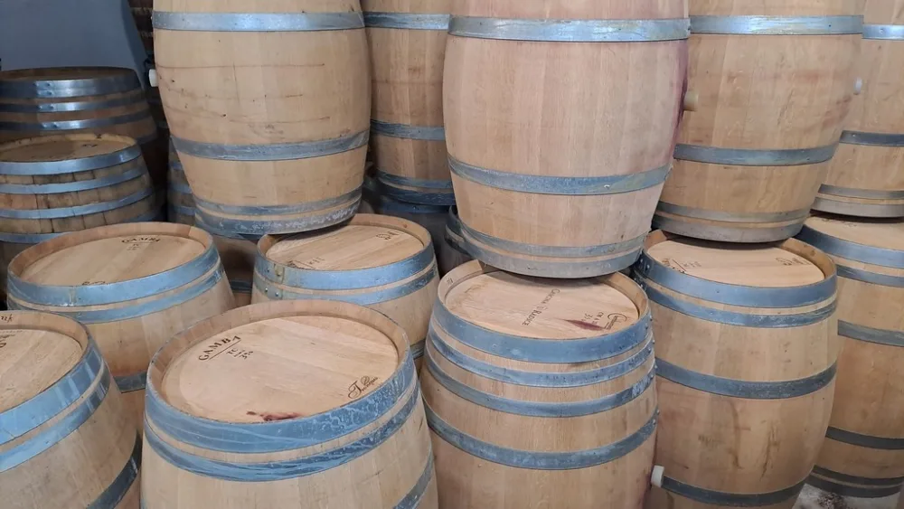 BARRELS CAPACITY LITERS 225/228 OF SECOND-USE USED FOR RED WINE, SECOND-HAND EQUIPMENT