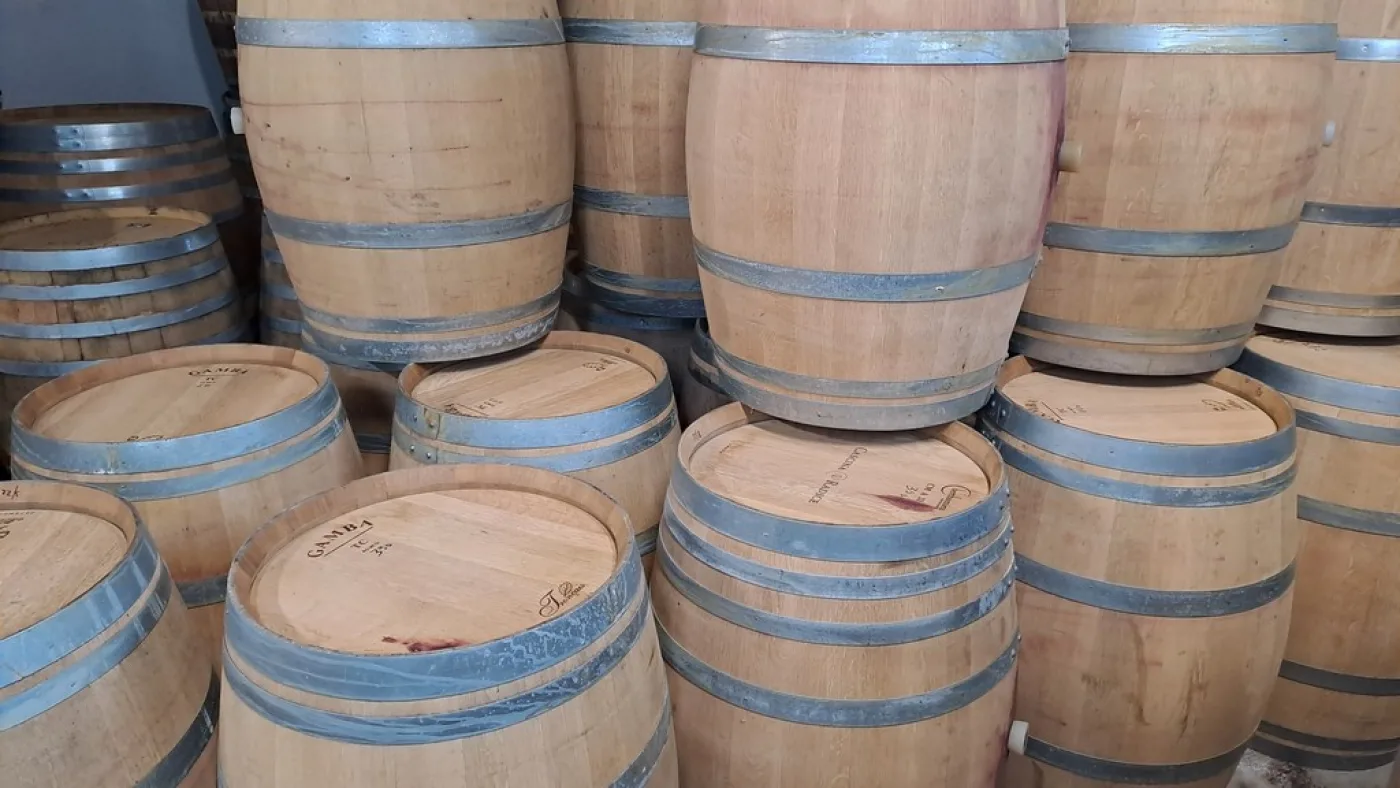 BARRELS CAPACITY LITERS 225/228 OF SECOND-USE USED FOR RED WINE, SECOND-HAND EQUIPMENT - 1