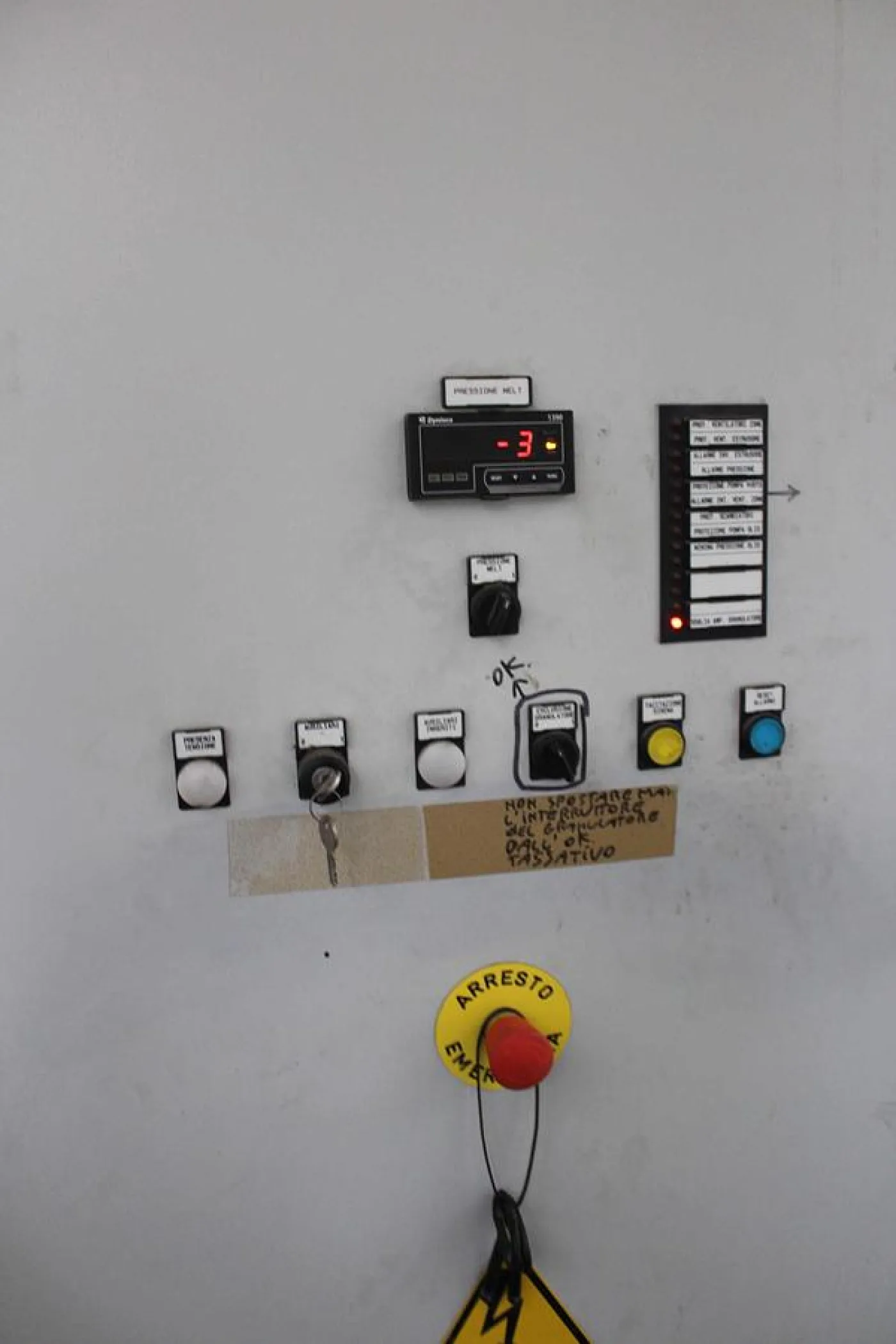2008 TECNOVA SRL ES 130 N 37 D DEG RI0049 - 2