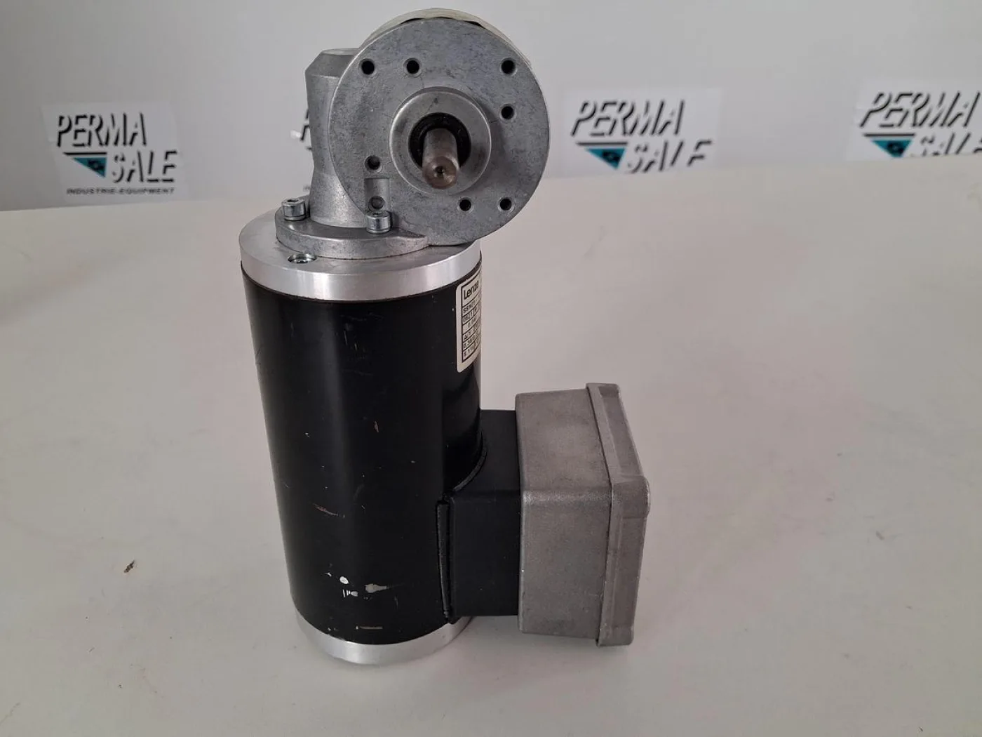 Lenze SSN25-1FVCR Getriebemotor mit Winkelgetriebe - 6