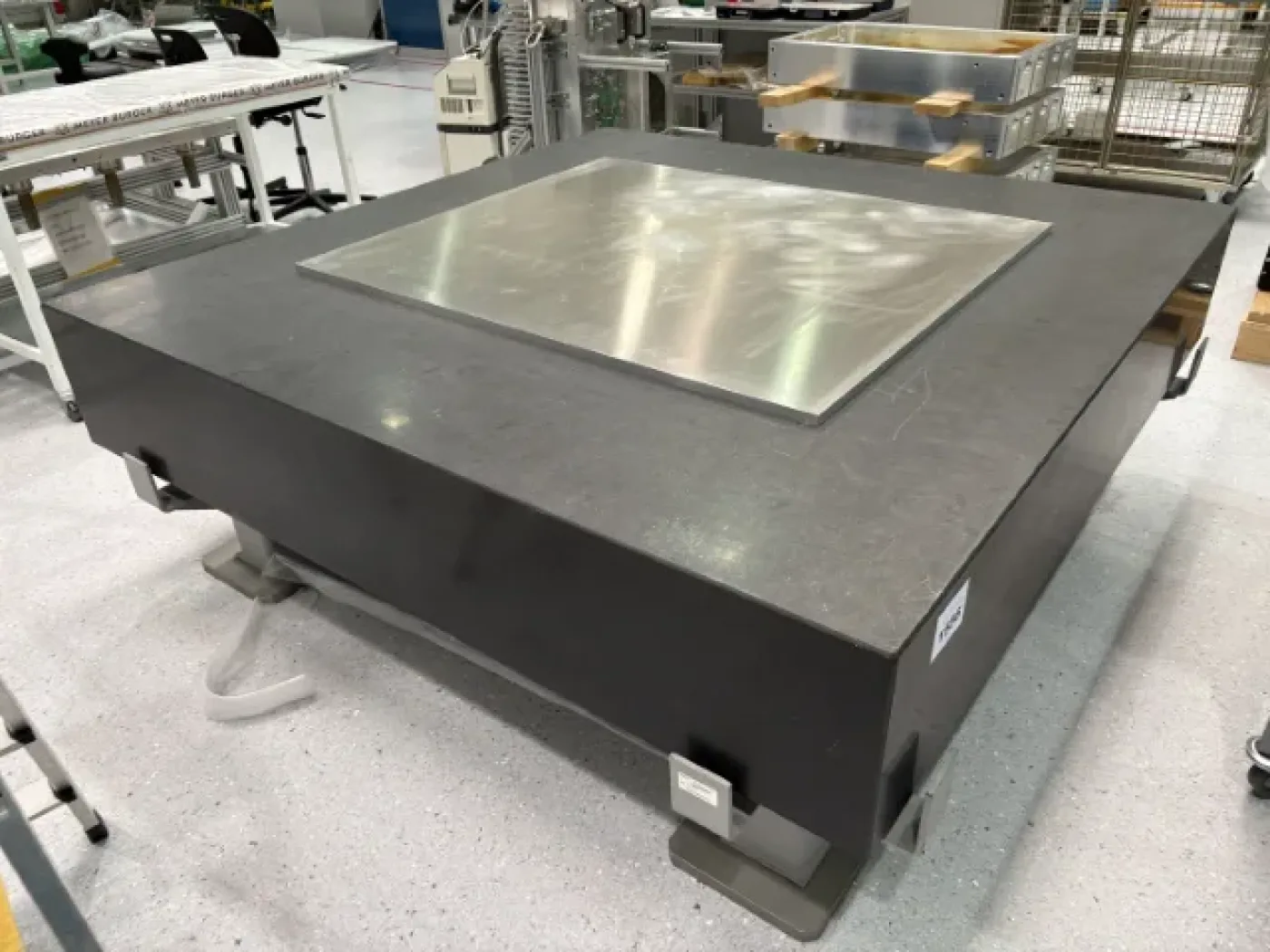 2000 x 2000 x 350 MITUTOYO - 2