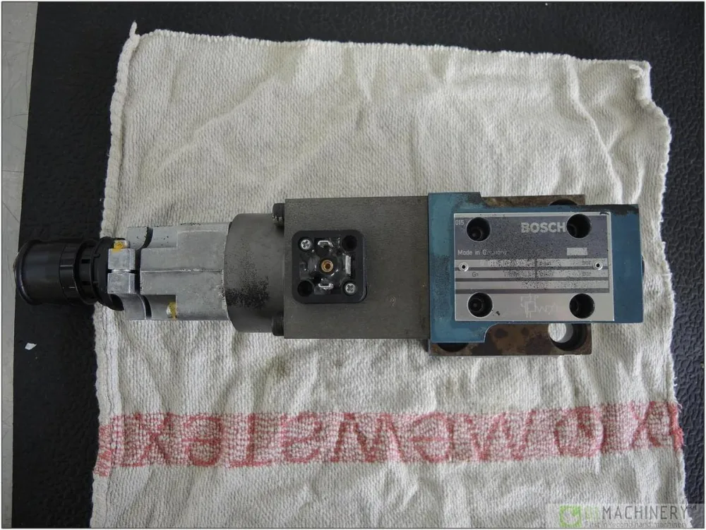 BOSCH 0 811 402 003 AI2908