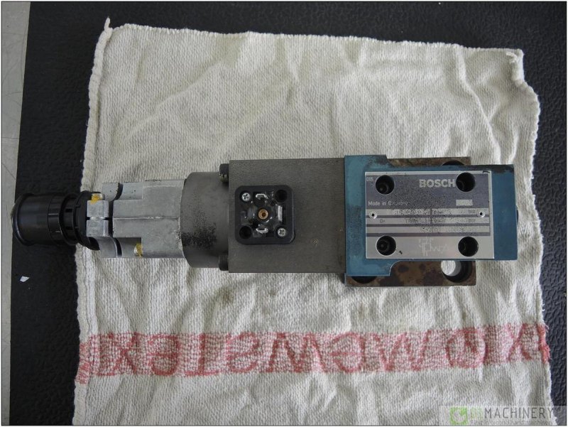 BOSCH 0 811 402 003 AI2908