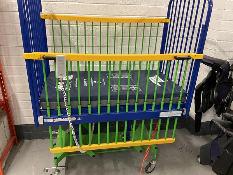 Sidhill Inspiration 9003 Electric Variable Height Cot with CPR and Hinged Access