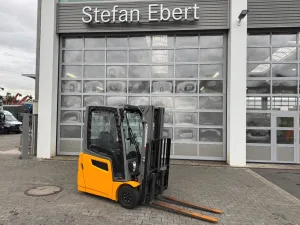 Jungheinrich EFG 215 / Triplex: 4.25m! / SS / nur 2.819h!