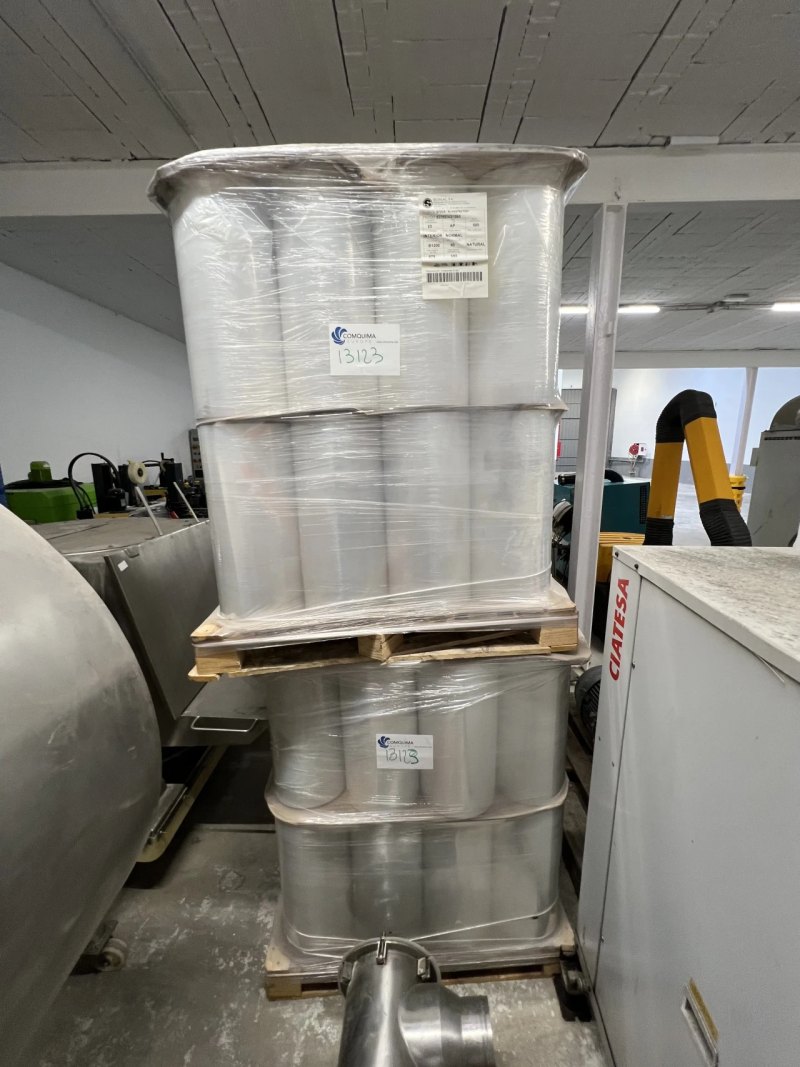 PALLET WITH 40 ROLLS OF SILVALAC B1200 RETRACTABLE