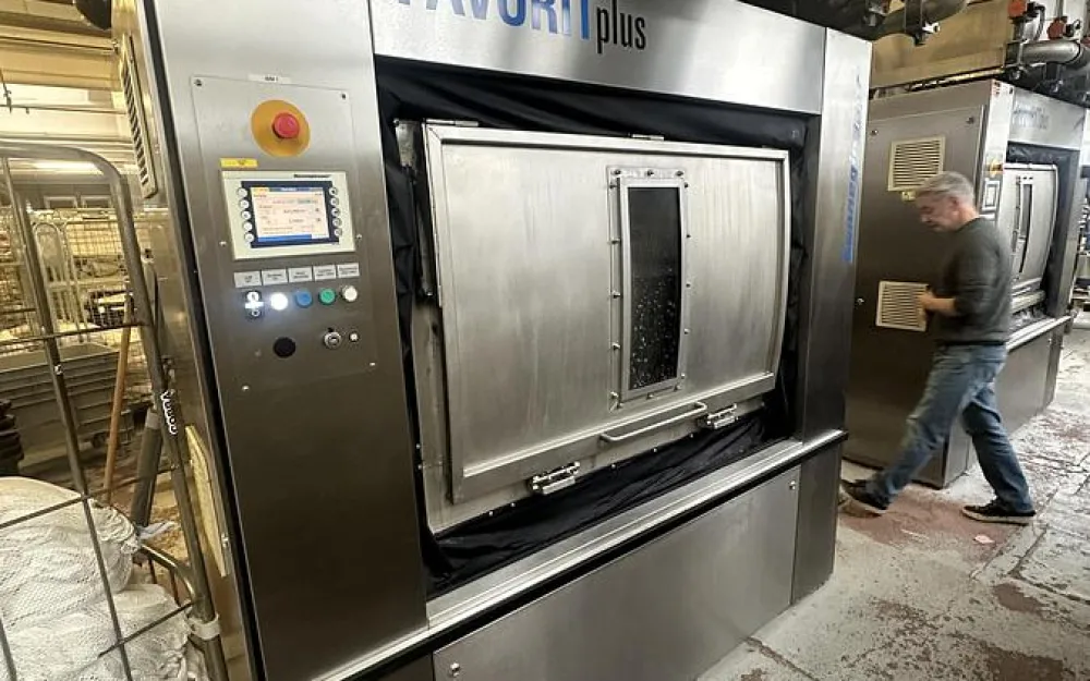 2011 Barrier Washer Kannegiesser FA+ 1450 BW 145kg (1022)