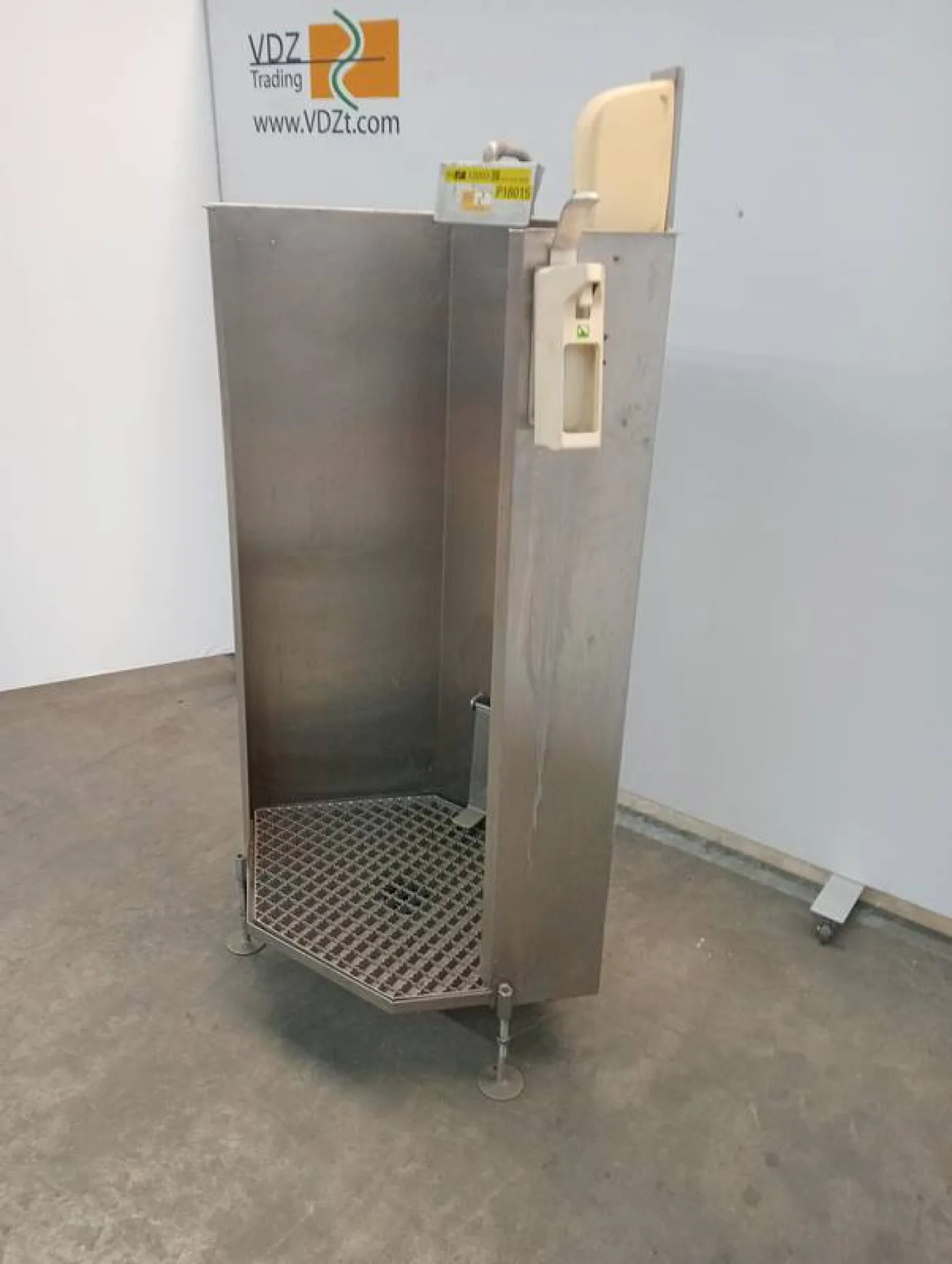 Apron wash cabinet - 5