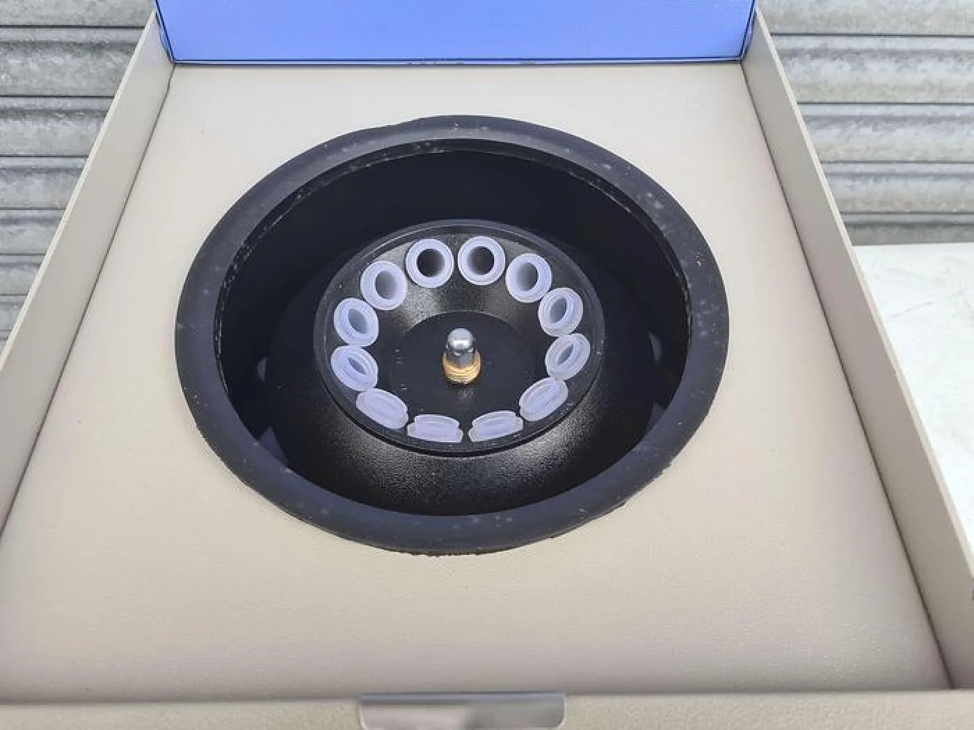 Omega C8C Centrifuge - 4
