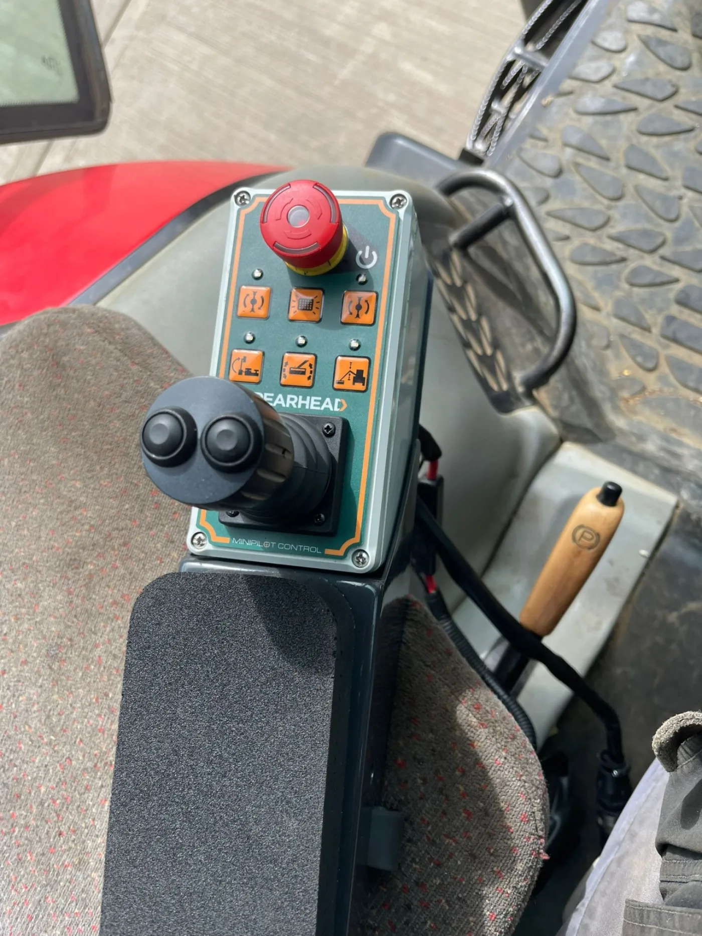 Spearhead Twiga T65 Mid with minipilot controls - 7