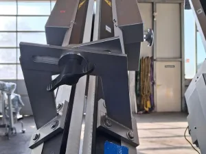 Inova Pharma Systems STS 1500 Vertikales Zuführ- und Transportsystem