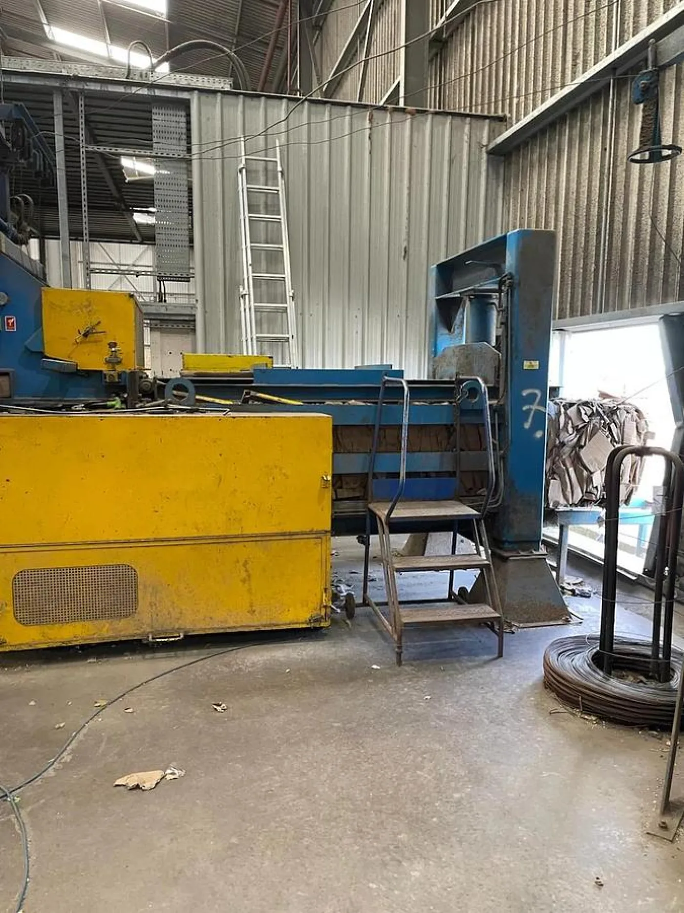 Persona Baler And Conveyor - 5