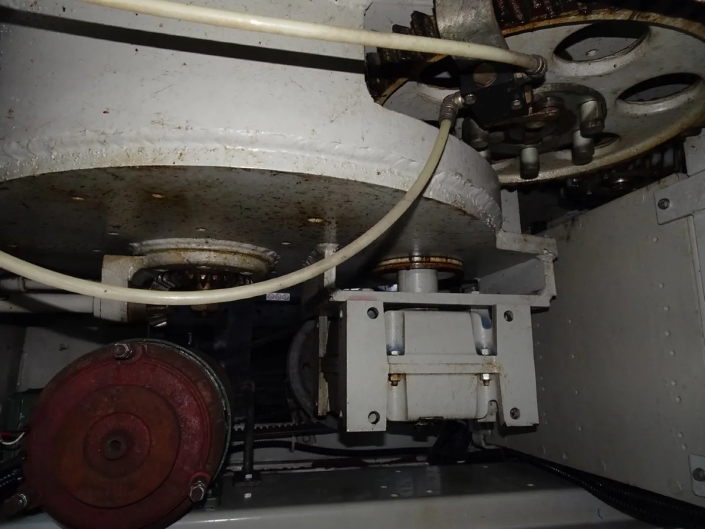 CORKING MACHINE FIRM BERTOLASO DELTA 408 WITH 8 HEADS FOR NATURAL CORK, SECOND-HAND MACHINE - 3