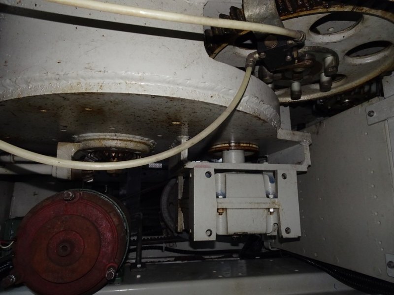 CORKING MACHINE FIRM BERTOLASO DELTA 408 WITH 8 HEADS FOR NATURAL CORK, SECOND-HAND MACHINE