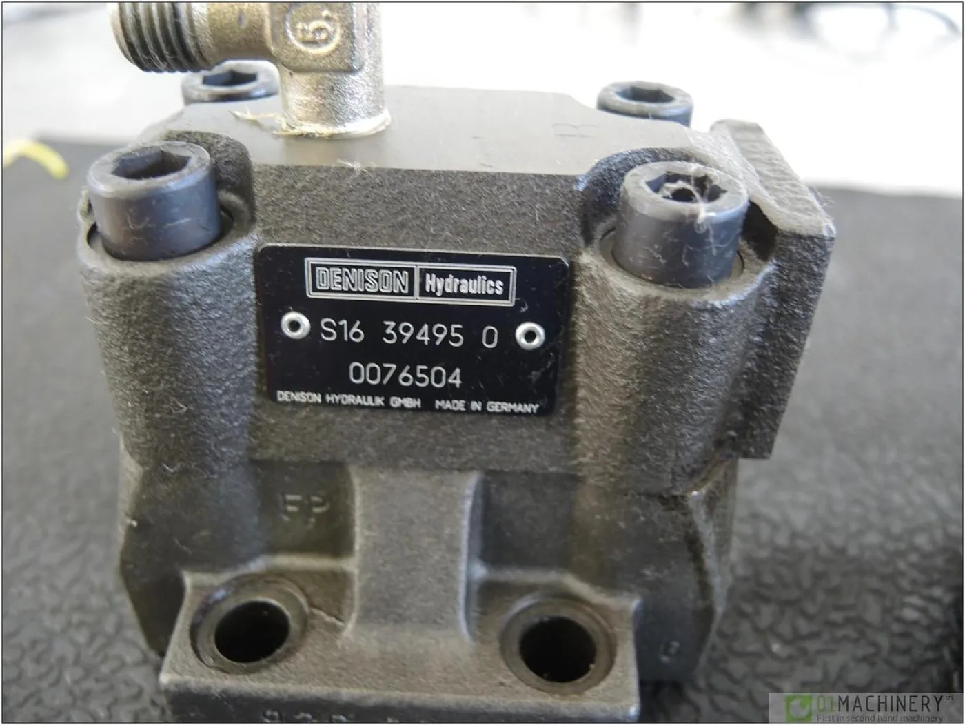 2000 DENISON D4S03921344B1 AI2237 - 3