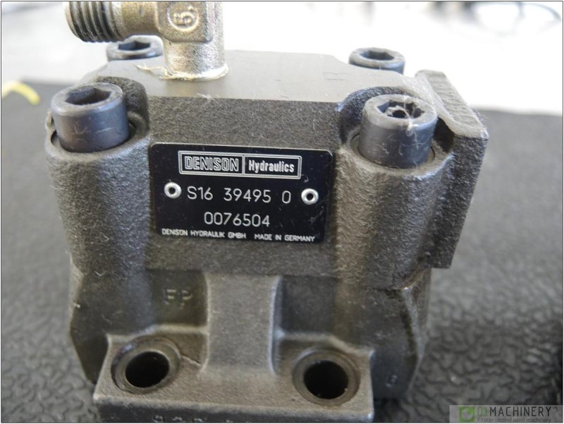 2000 DENISON D4S03921344B1 AI2237