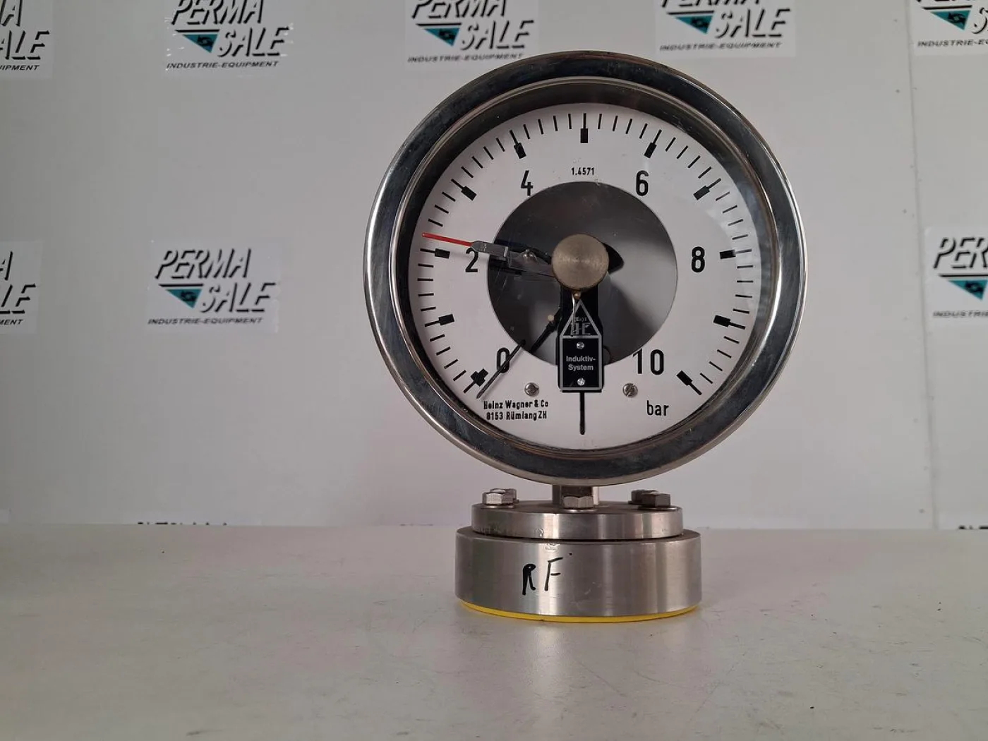 WIKA NG160 Pressure Gauge 0–10 bar with Inductive Contact - 2