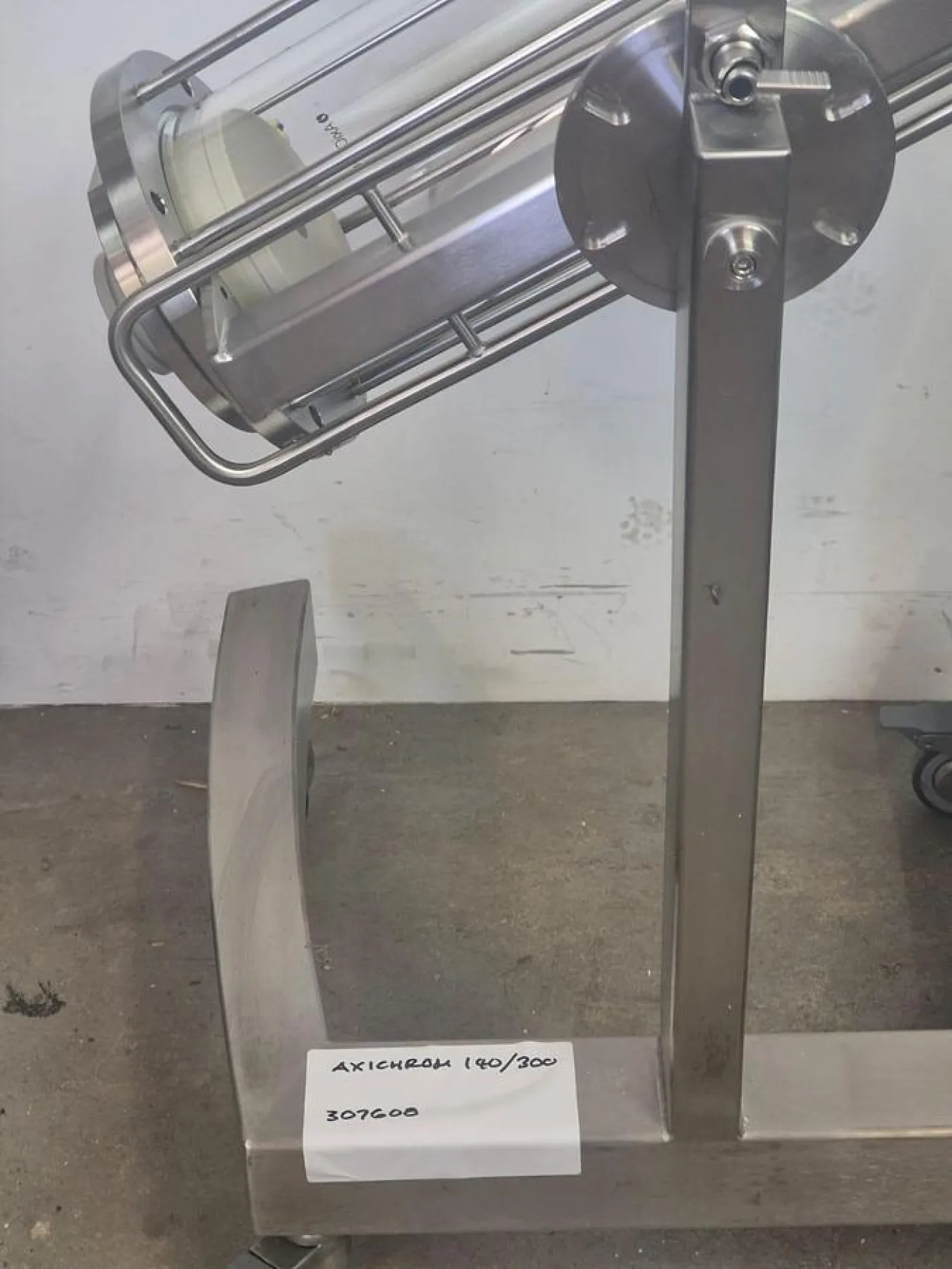 Cytiva Axichrom 140/300 chromatography column - 3