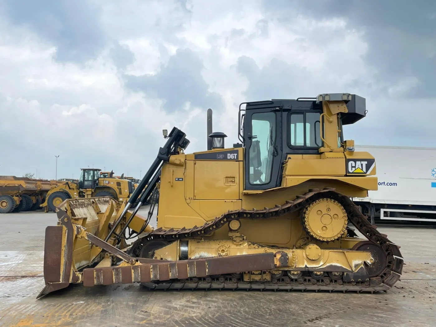 Caterpillar D6T LGP - 1