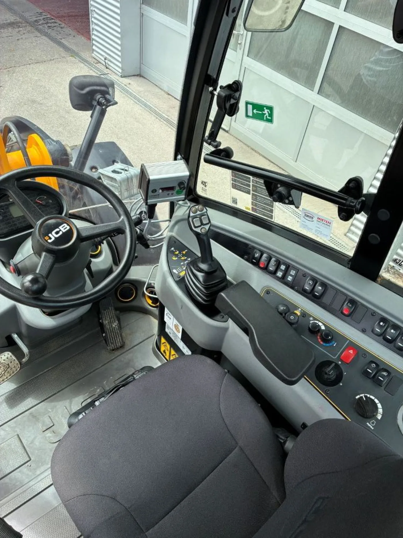 Frontstapler JCB 409 Kompaktradlader (2023) - 3