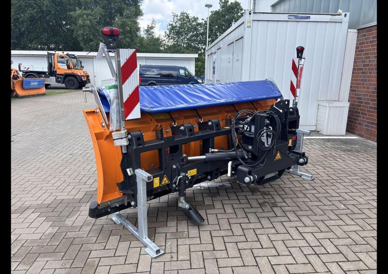 Aebi Schmidt Tarron MS 30.1 - Dreipunktaufnahme
