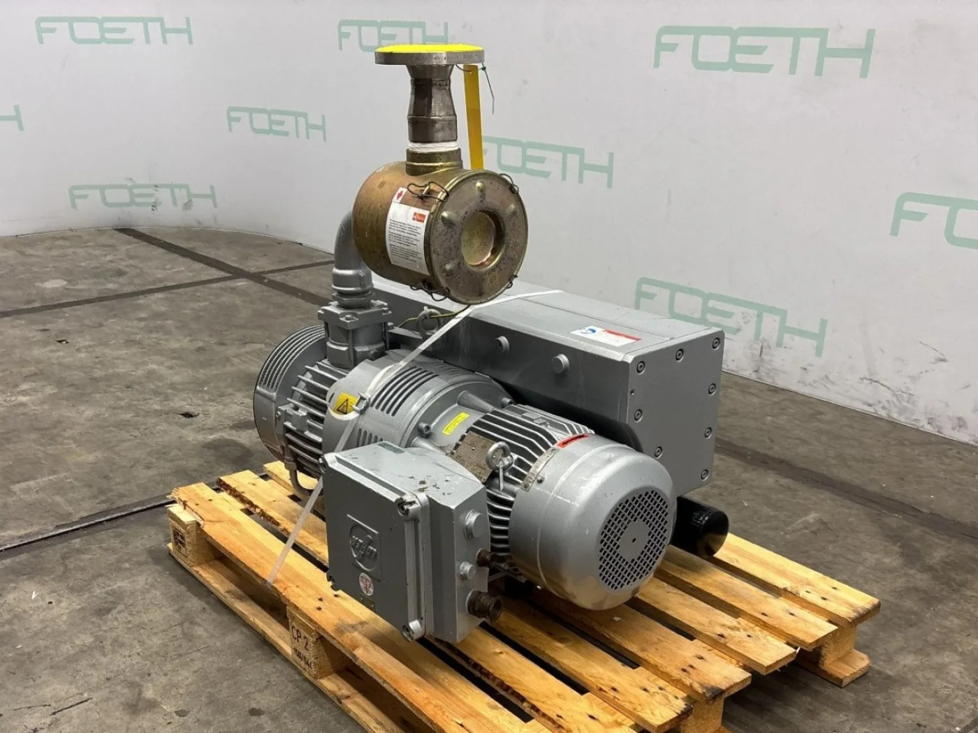 Busch RA165-D5EC (0.1 mbar) - Vacuum pump - 2