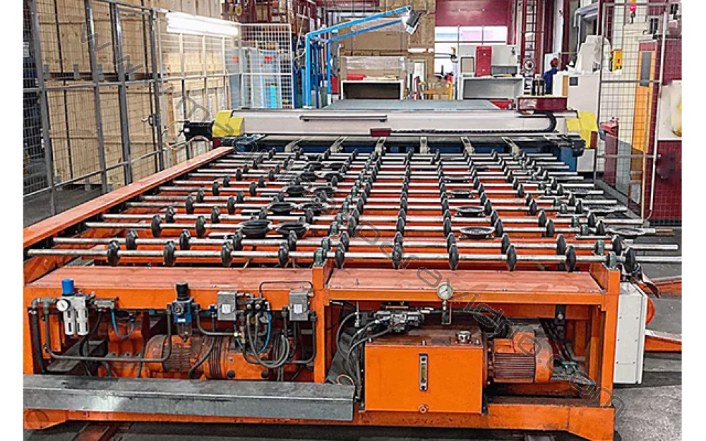 LINEA DE CORTE PARA VIDRIO MONOLITICO BYSTRONIC