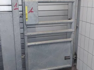 Stable gates