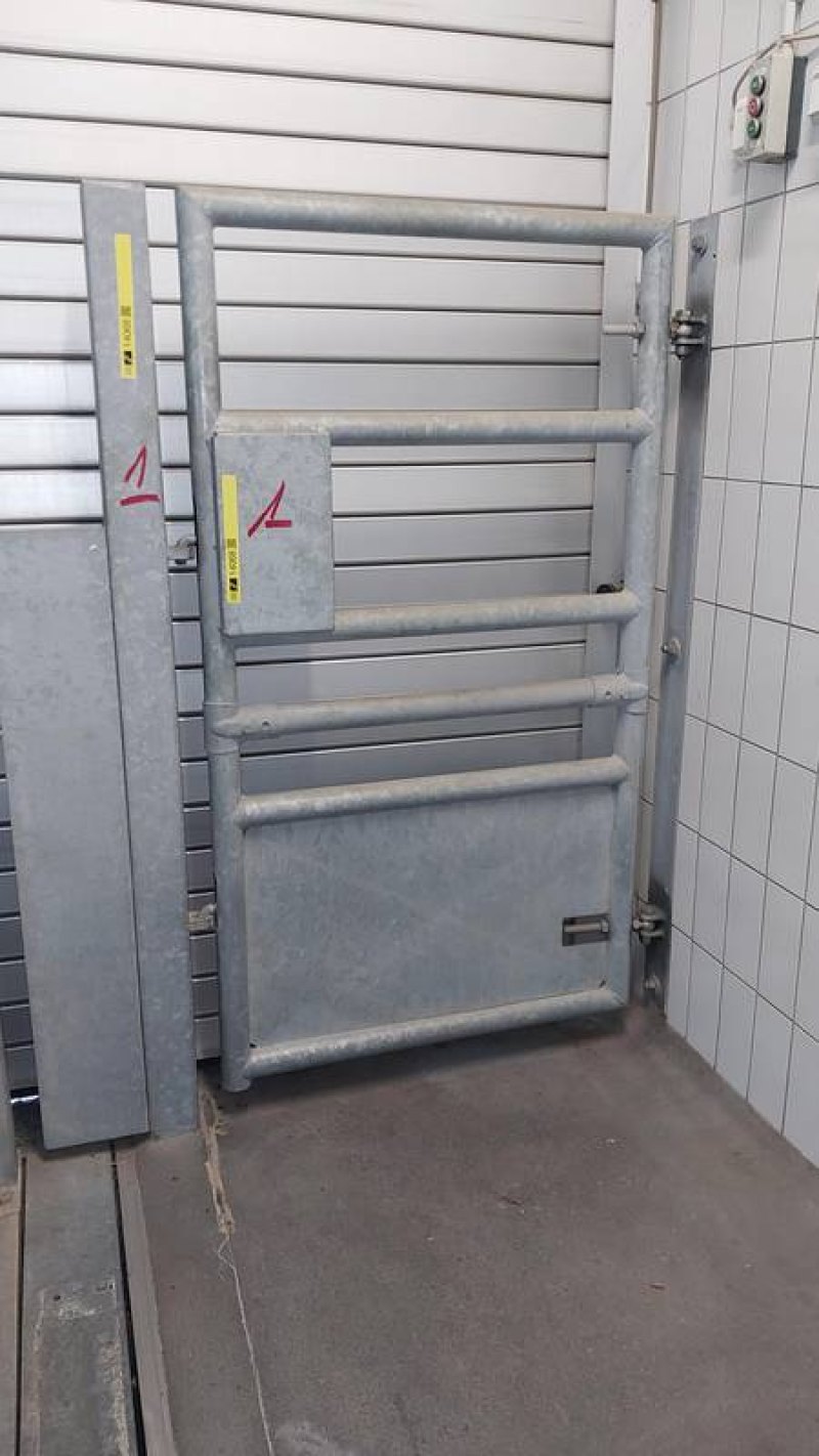 Stable gates