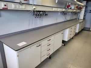 1932 – Used S+B Laboratory wall table (600 cm)
