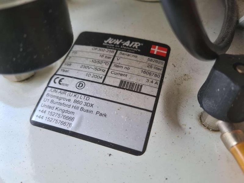 Jun-Air OF302-25B Quiet Running Air Compressor