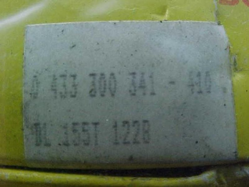 BOSCH INJECTOR NOZZLE DL155T1228 NEW !!