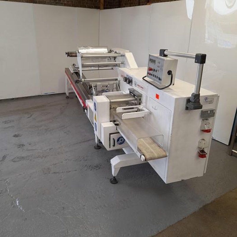 Record Panda 2000 Flow Wrapper