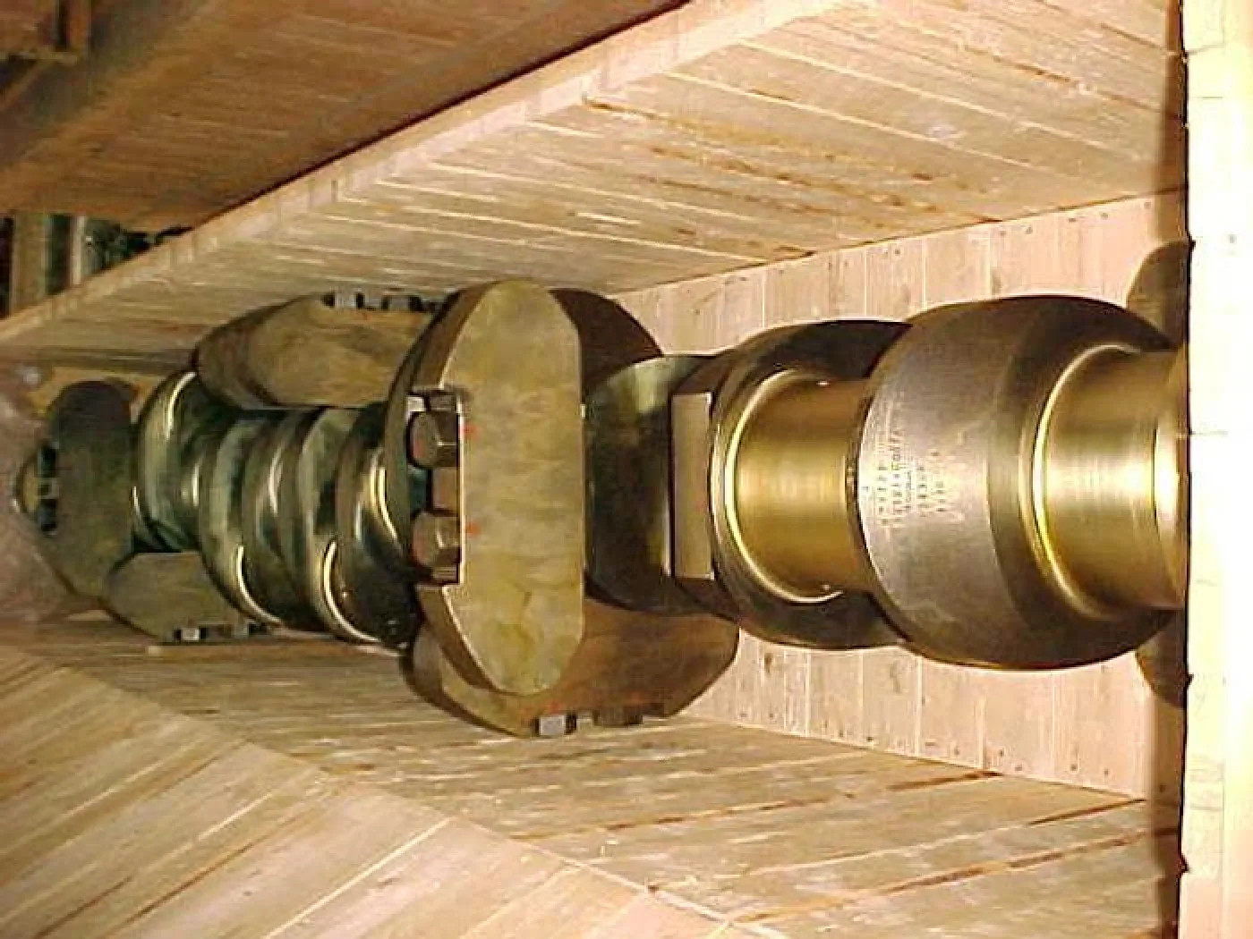 CRANKSHAFT MWM TBD441-V16(K) - 2