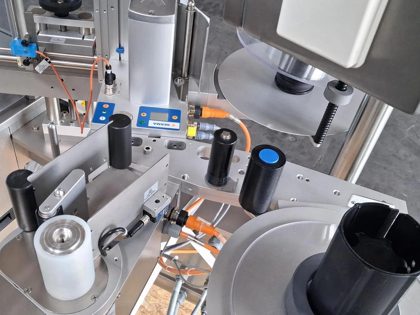 Inova Pharma Systems ESK321 Etikettier- und Rundtaktsystem - 7