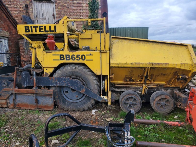 Caterpillar AP1055D Paver