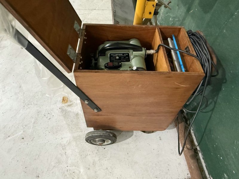 Uster - knotting machine, type UMM