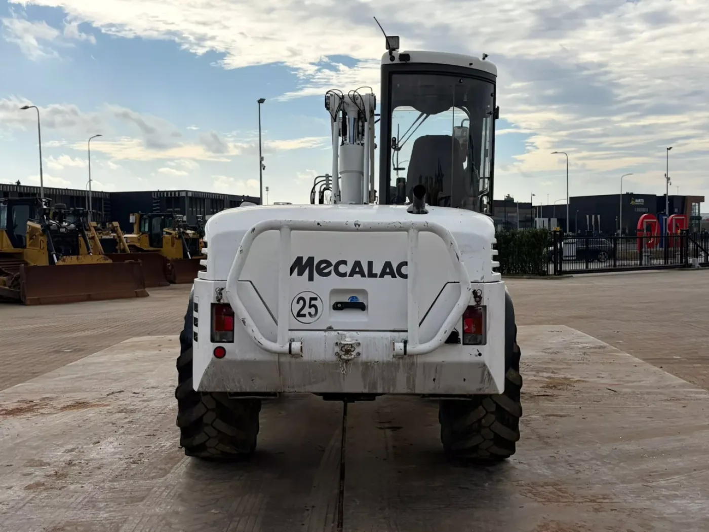 Mecalac 12MTX incl. 5 x bucket - 8