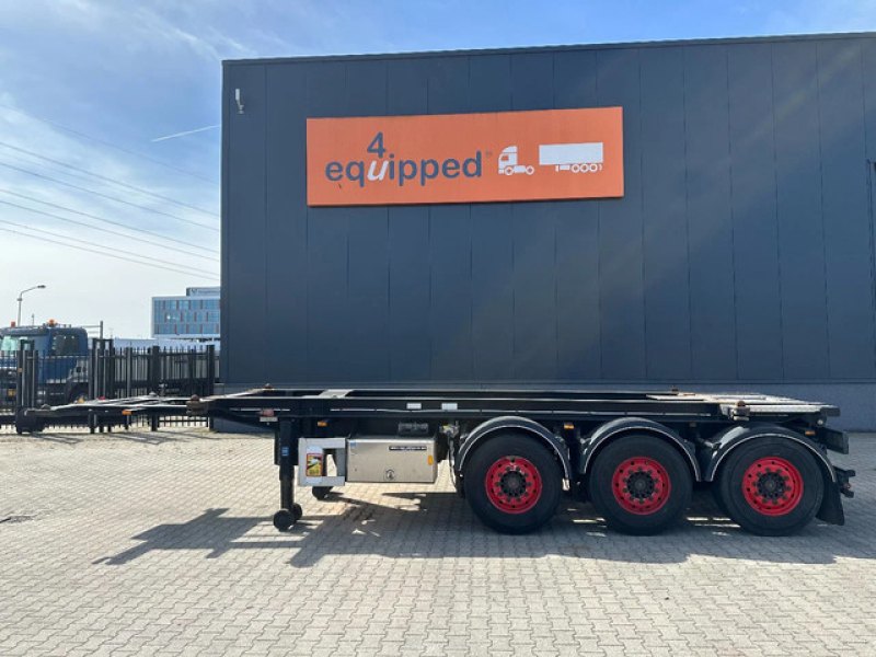 Van Hool 20FT Tipping-chassis (20 degrees tipping angle, 24V operated) / ADR (EX/II, EX/III, FL, AT) / SAF discbrakes / 2 liftaxles / NL-chassis