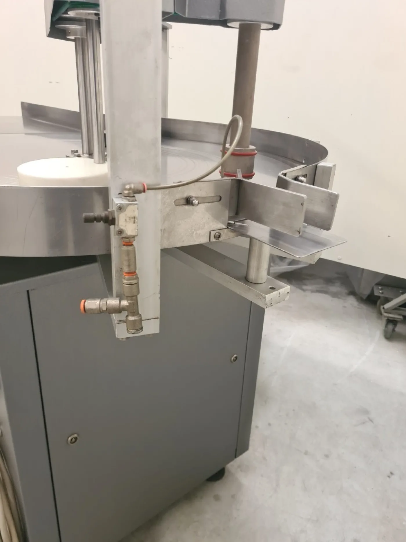 TAVOLO ROTANTE DI ACCUMULO – MTL TECNOSISTEMI – MOD.TRI - 6