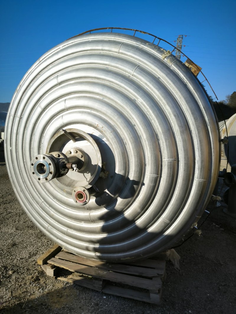 BACHILLER STAINLESS STEEL REACTOR 14100 LITRES WITH HALF SHANKS
