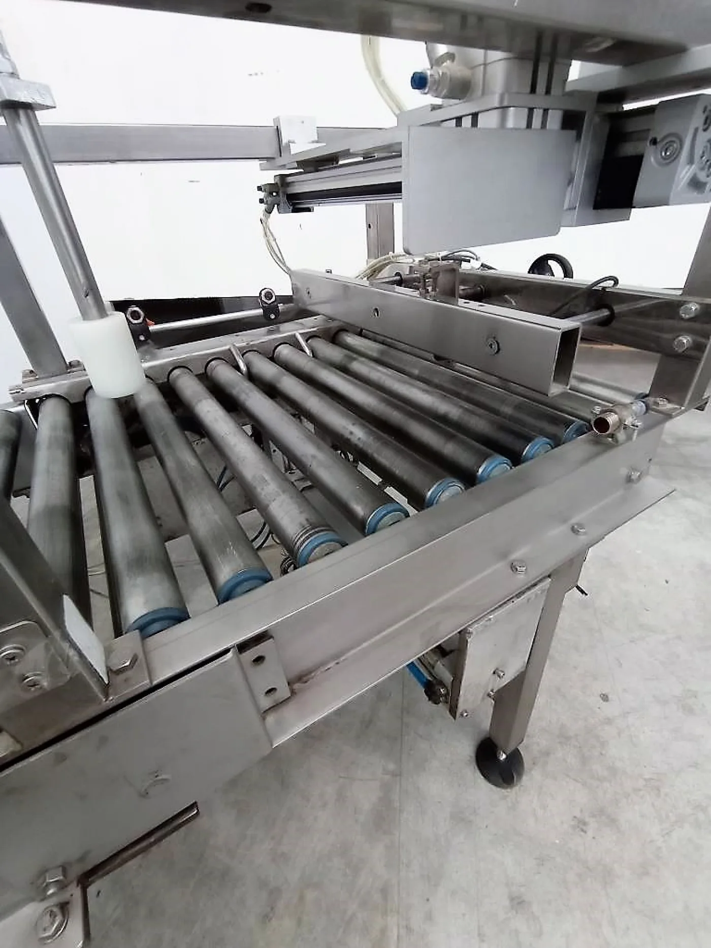 RULLIERA MOTORIZZATA CON SCARICO PNEUMATICO – TAM – MOD. TR KRM - 6