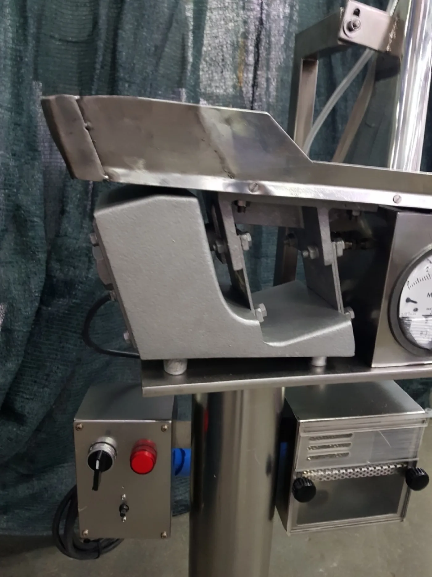 DEPOLVERIZZATORE PER COMPRESSE – JOST – MOD. EZ4 - 5